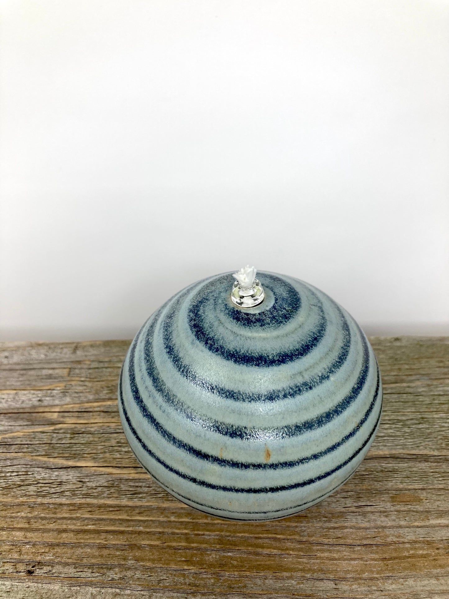 Oil Candle with Spiral in Blue Ridge