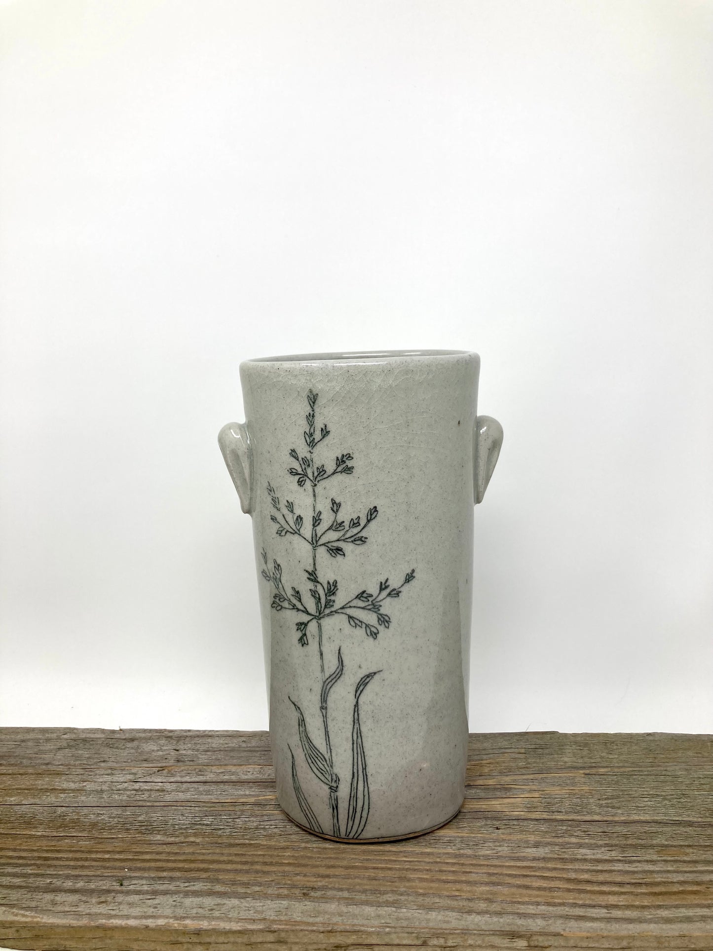 Oval Wild Grass Vase in Black