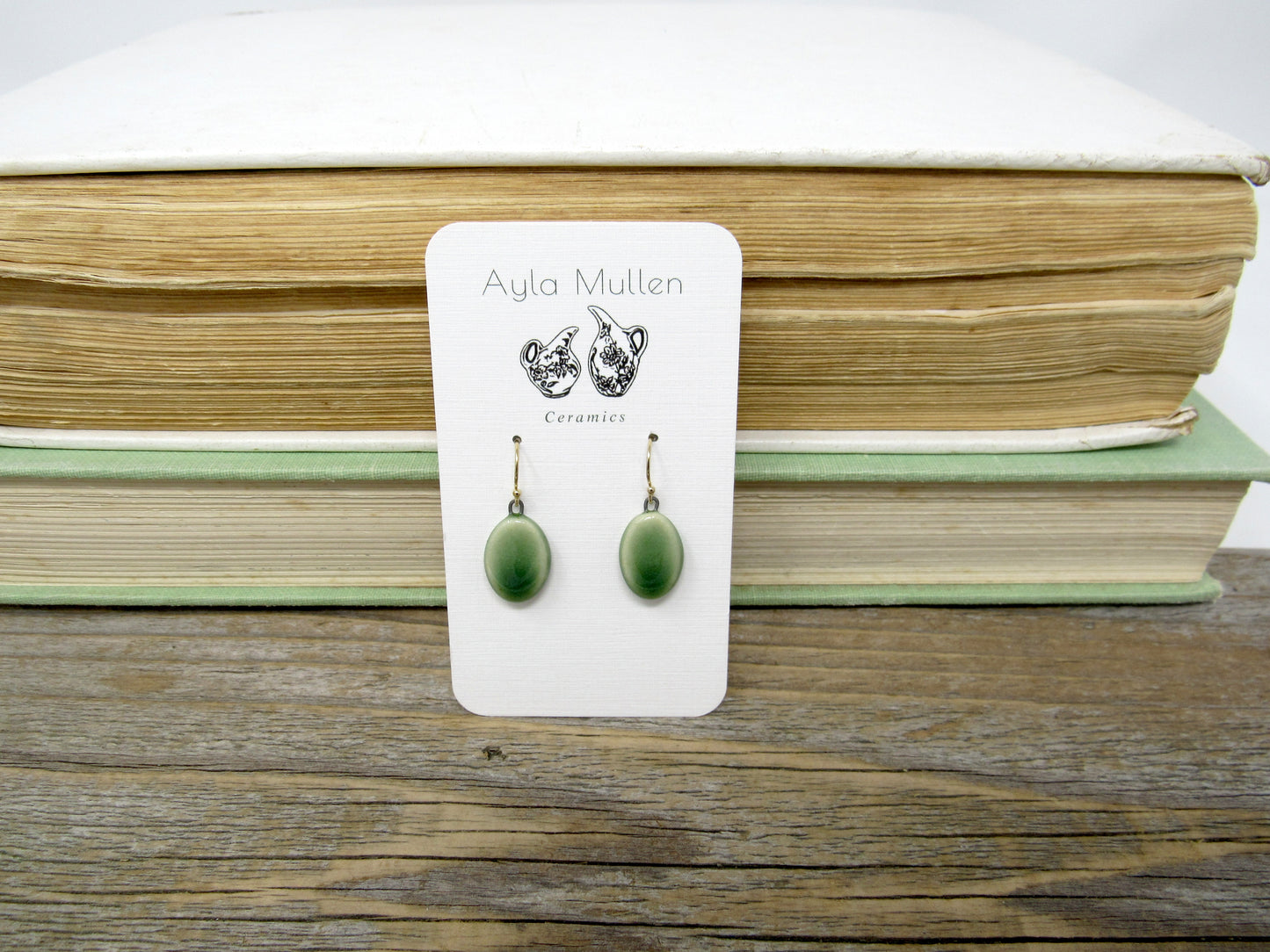 Oval Green Earrings