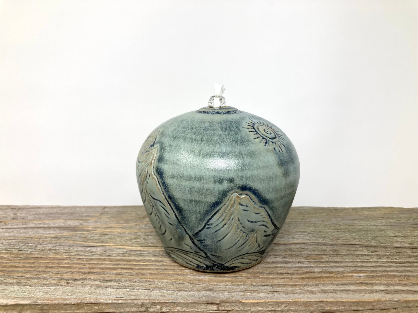 Oil Candle with Mountain Landscape Design in Blue Ridge