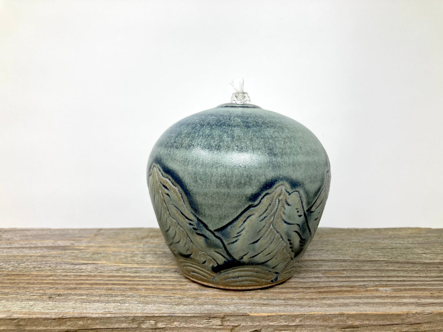 Oil Candle with Mountain Landscape Design in Blue Ridge