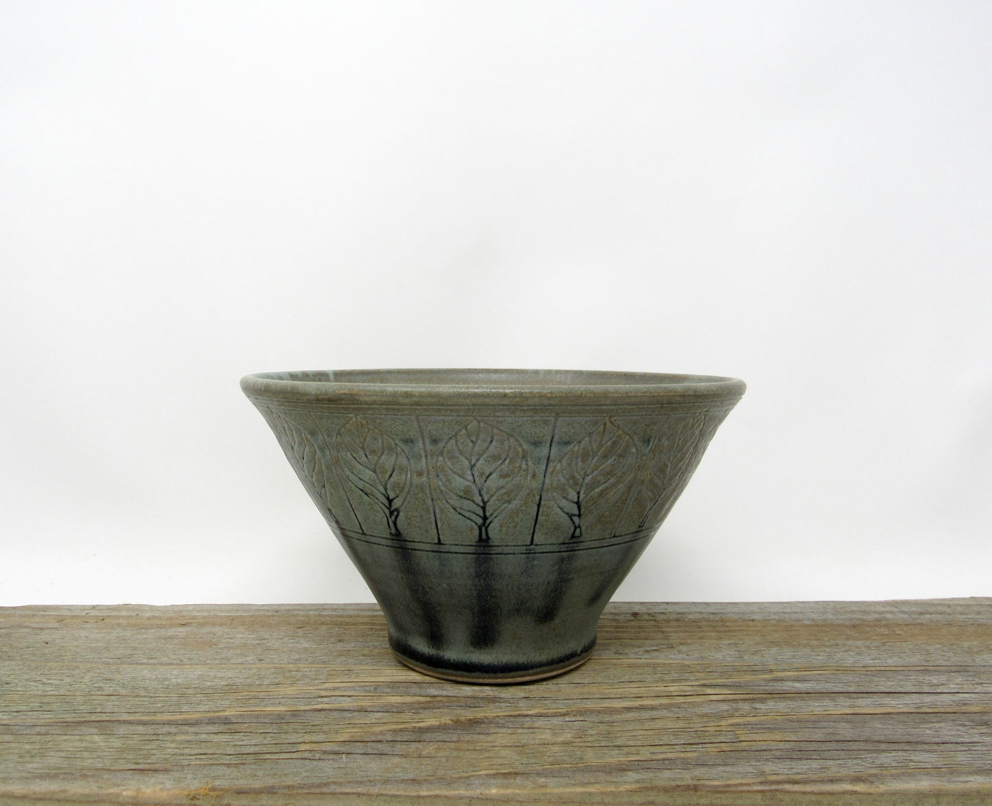 Leaf Pattern Rice Bowl in Blue Ridge