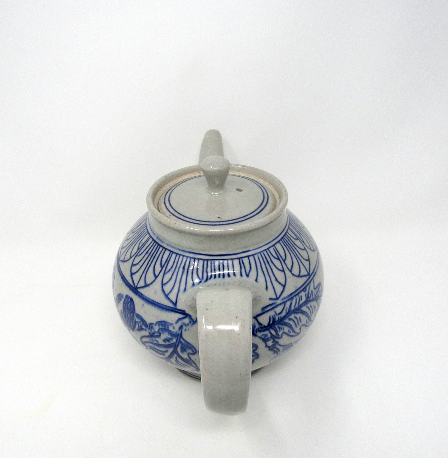 Oak and Acorn Teapot