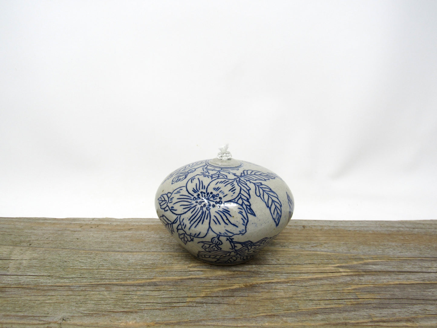 Oil Candle with Wild Rose Design