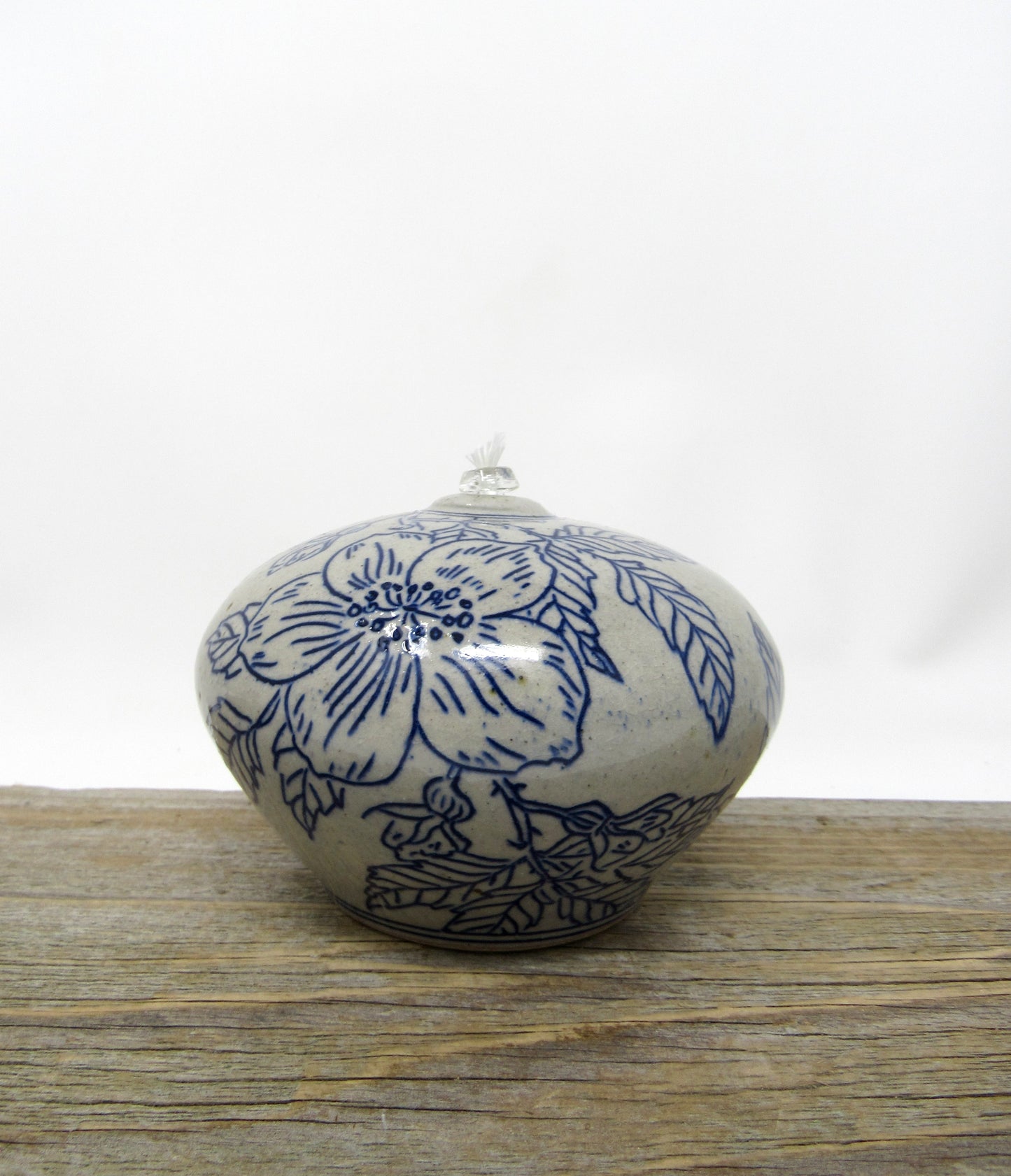 Oil Candle with Wild Rose Design