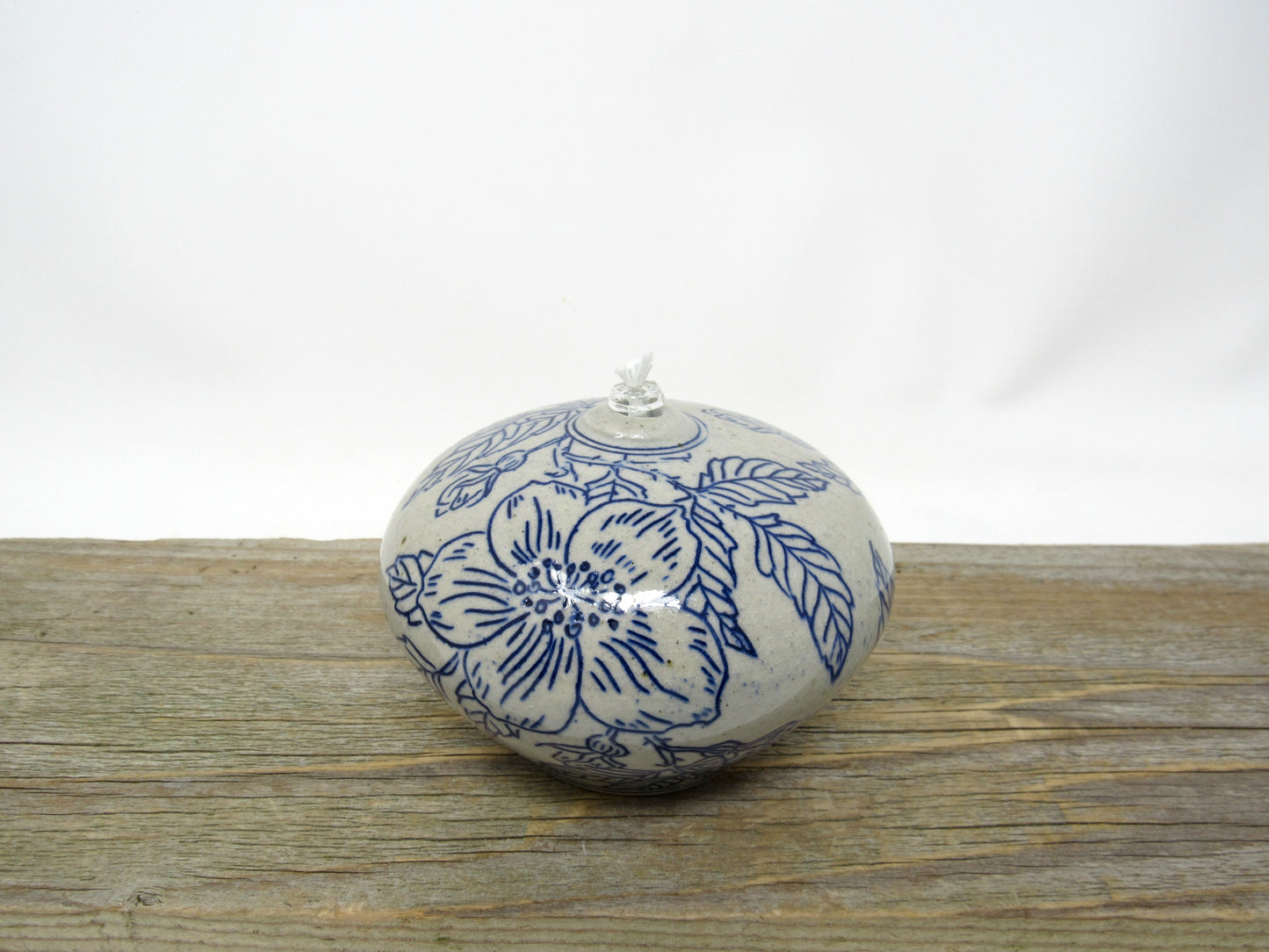 Oil Candle with Wild Rose Design