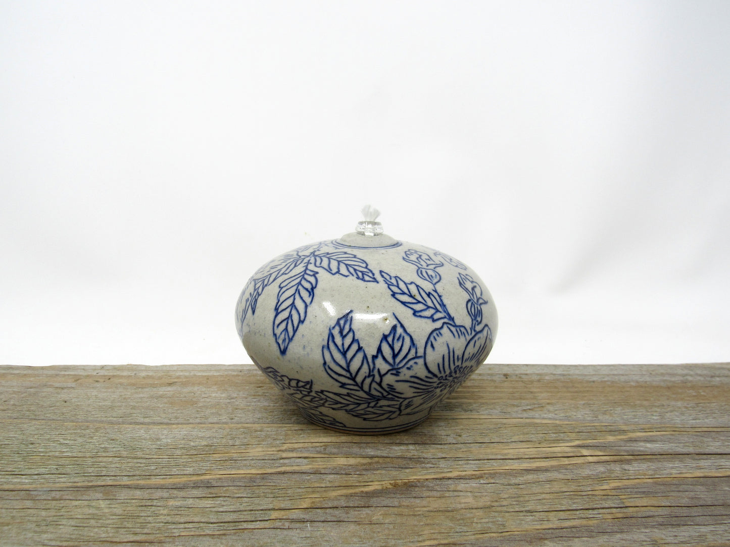 Oil Candle with Wild Rose Design