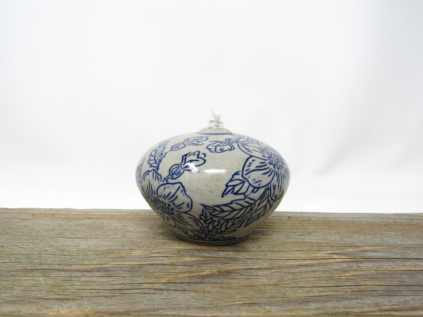 Oil Candle with Wild Rose Design