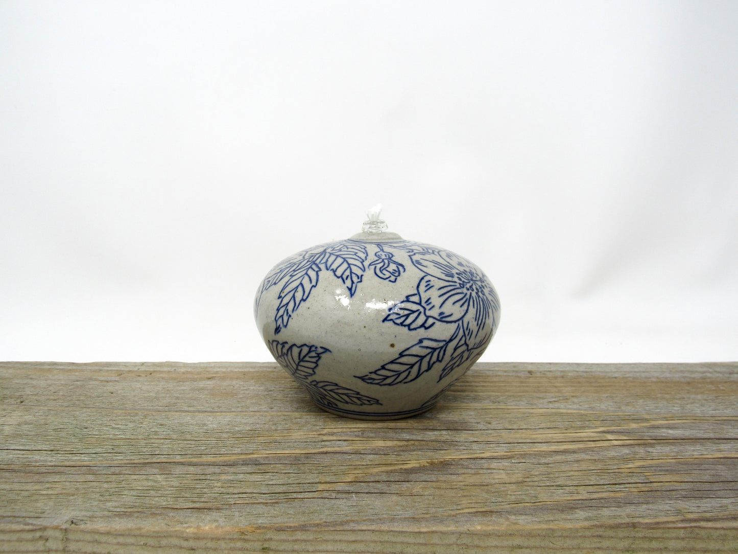 Oil Candle with Wild Rose Design