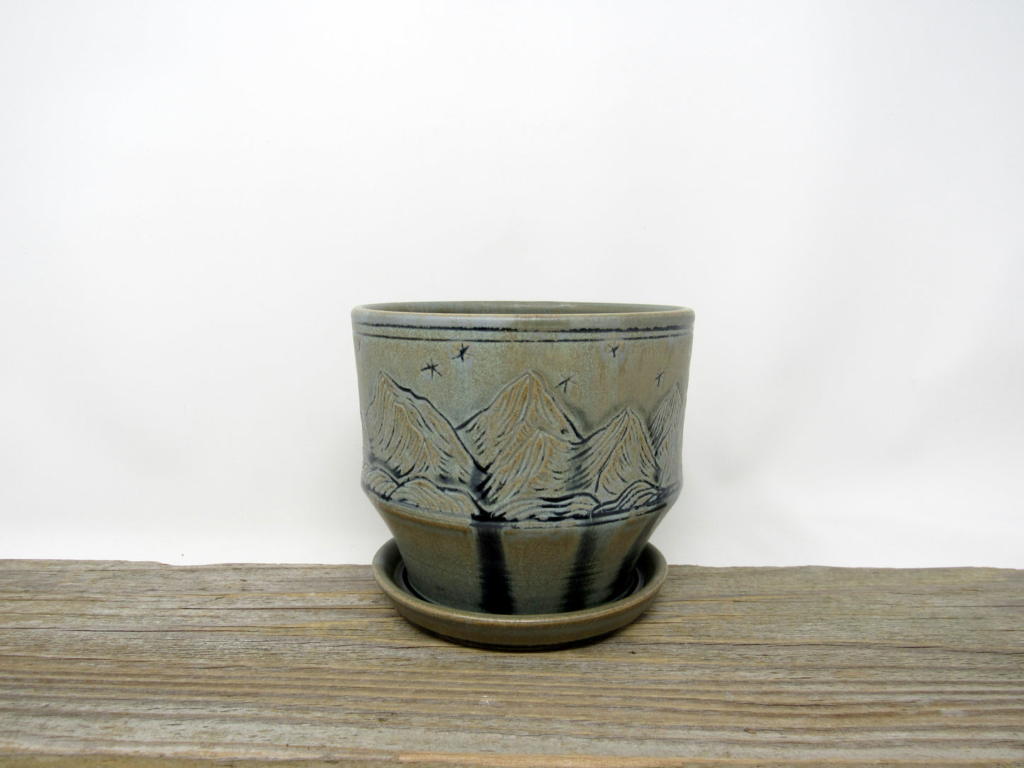 Mountain Landscape Planter in Blue Ridge