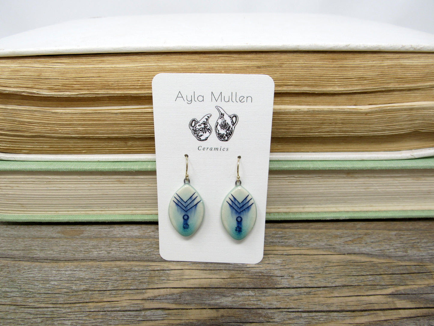 Art Deco earrings in Green and Blue