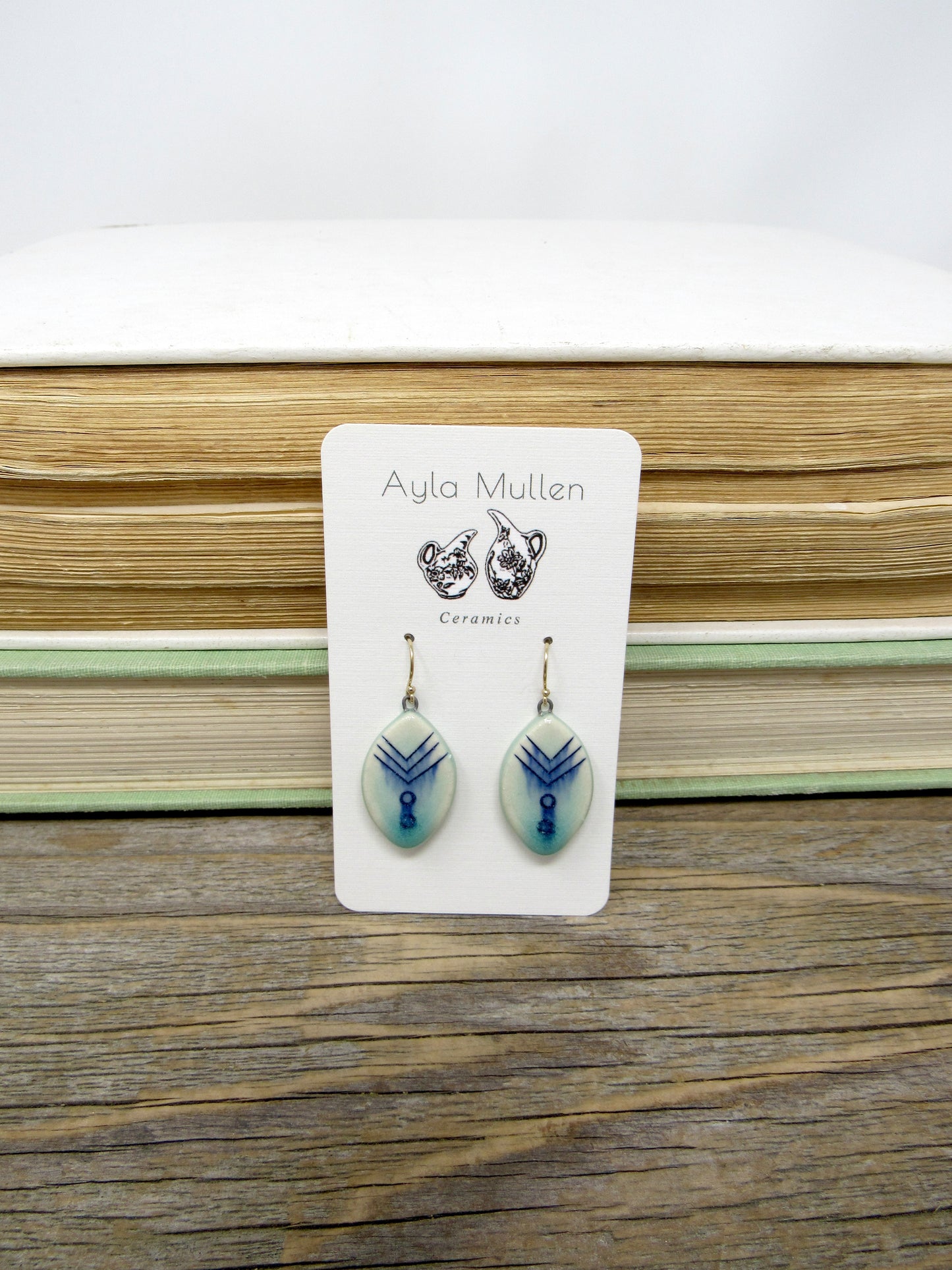 Art Deco earrings in Green and Blue