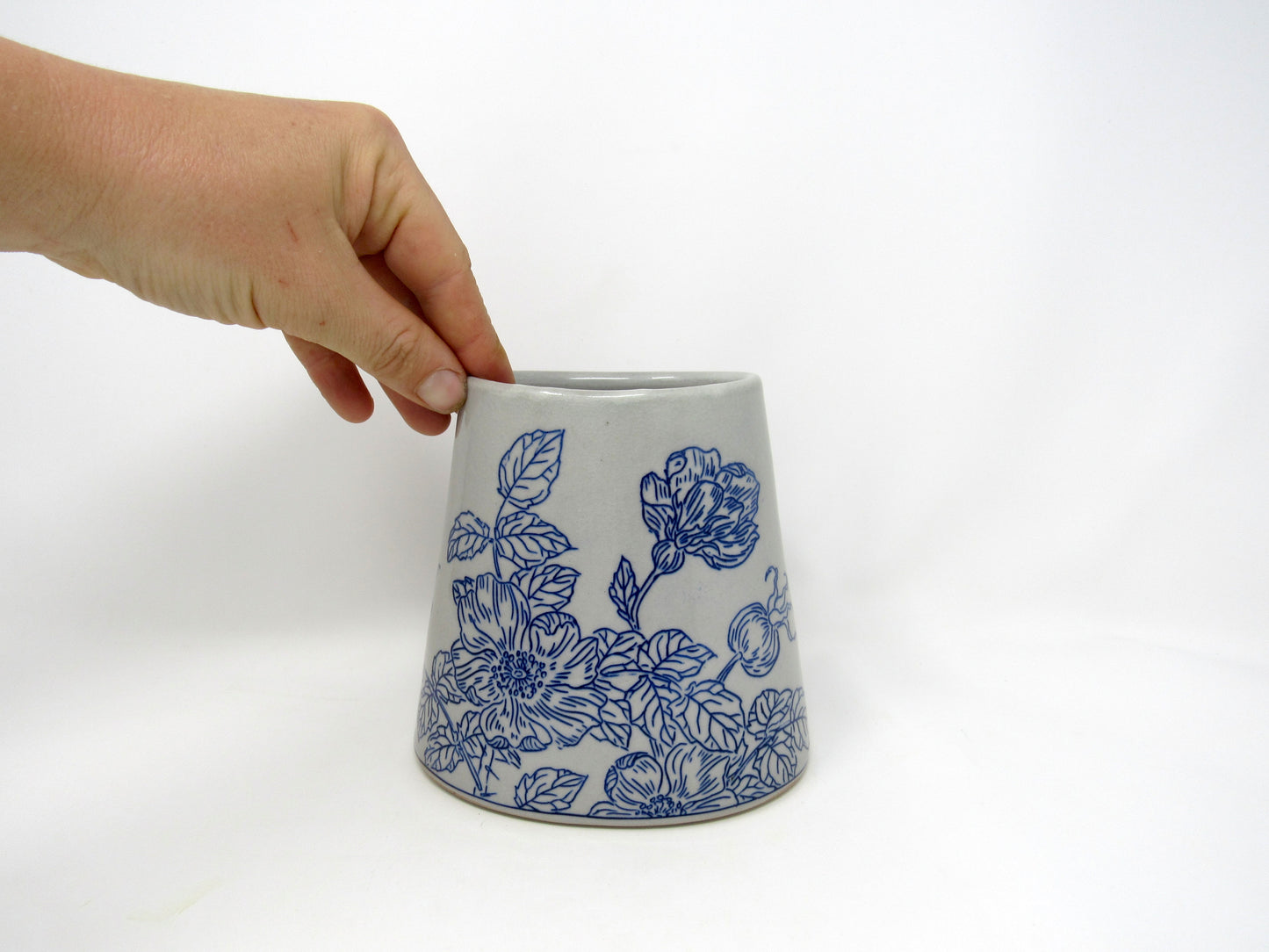 Oval Rugosa Rose Vase