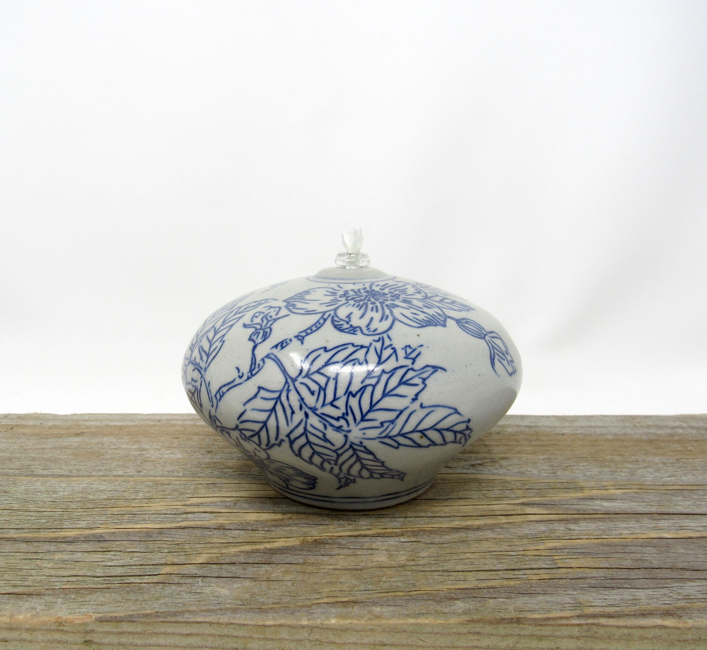 Oil Candle with Wild Rose Design