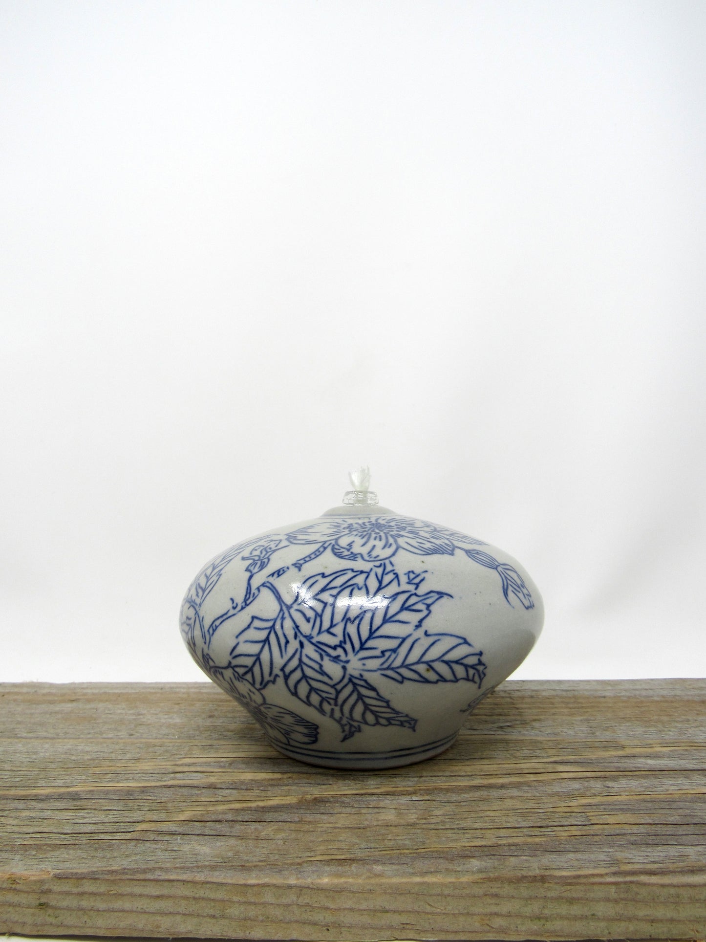 Oil Candle with Wild Rose Design